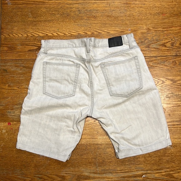 Gap Gray Jean Shorts - Picture 2 of 6